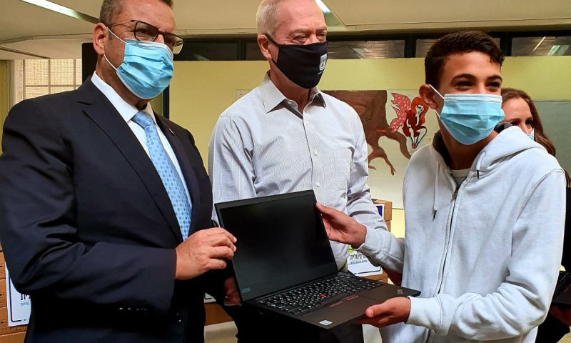 כ-15,000 מחשבים ניידים וטאבלטים לתלמידי ירושלים