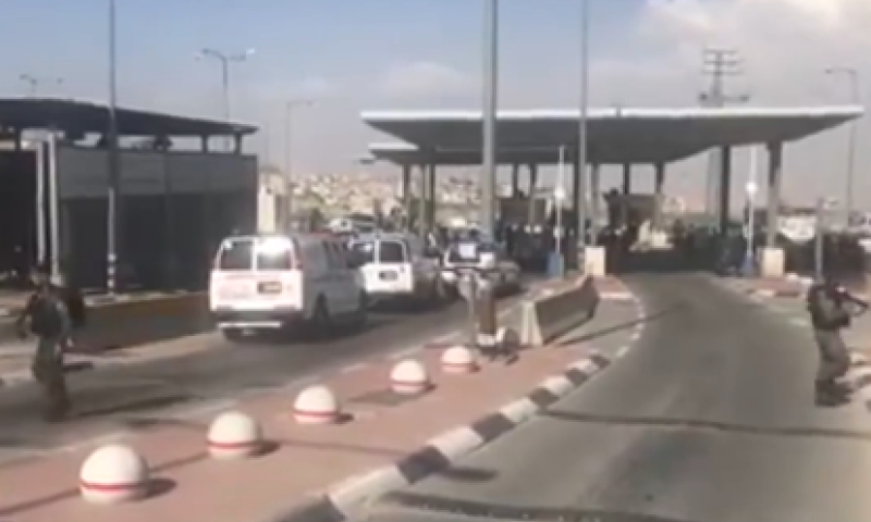 'היה אדם חכם': יהודי רץ עם סכין לעבר חיילים וחוסל