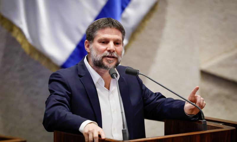 סמוטריץ' עונה לגפני: "מייצג מיעוט שהולך וקטן בחברה החרדית"