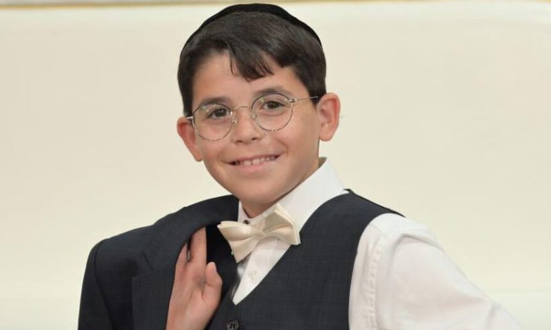 "מי אדיר": ילד הפלא של עולם המוזיקה החסידי בסינגל ראשון