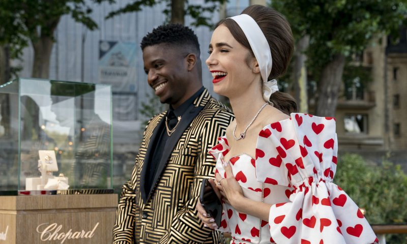 אמילי בפריז: מגיעים לה הגידופים אבל גם שתצפו בה