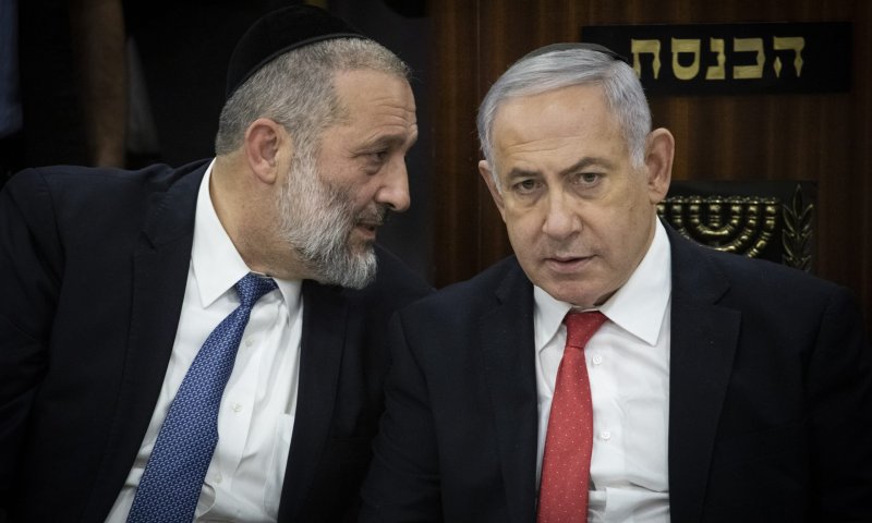 דרעי לנתניהו: זה שר הפנים במקום משה ארבל