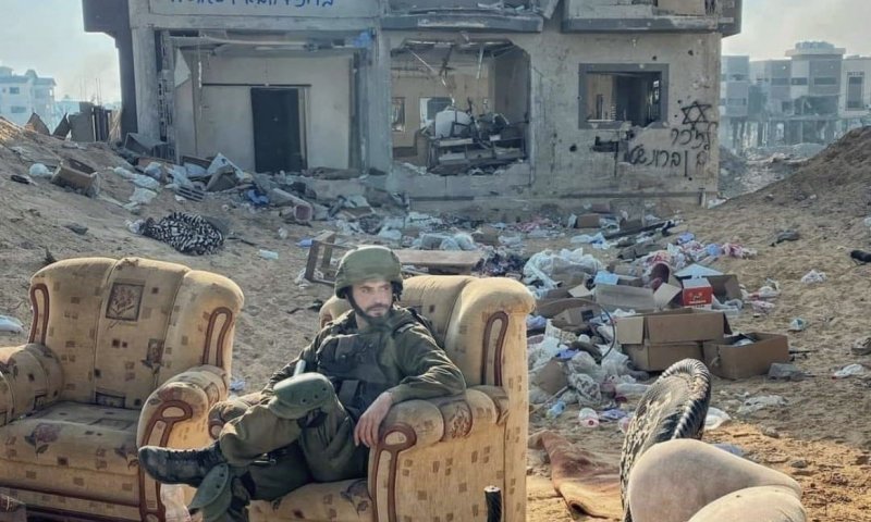 בקשת פוטושופ תמימה הפכה לסערה ברשת