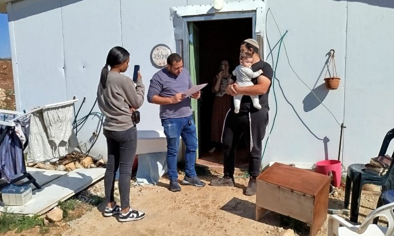 אחרי חצי שנה במעצר מנהלי: יקיר שלמה יורחק מיו״ש