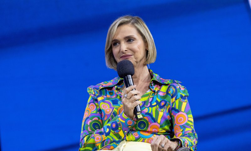 דנה ויס מותקפת ברשת: "מדהים כמה דק העור"