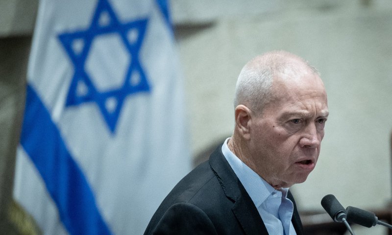 השר גלנט התקשר לחזק את אלוף פיקוד המרכז