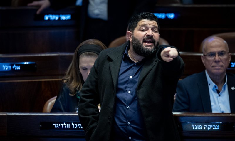 העתירה של אלמוג כהן נדחתה: "לא ארפה את ידיי"