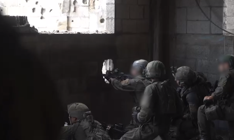 "לכתוב על המים": מאחורי הקלעים של יחידת דובדבן