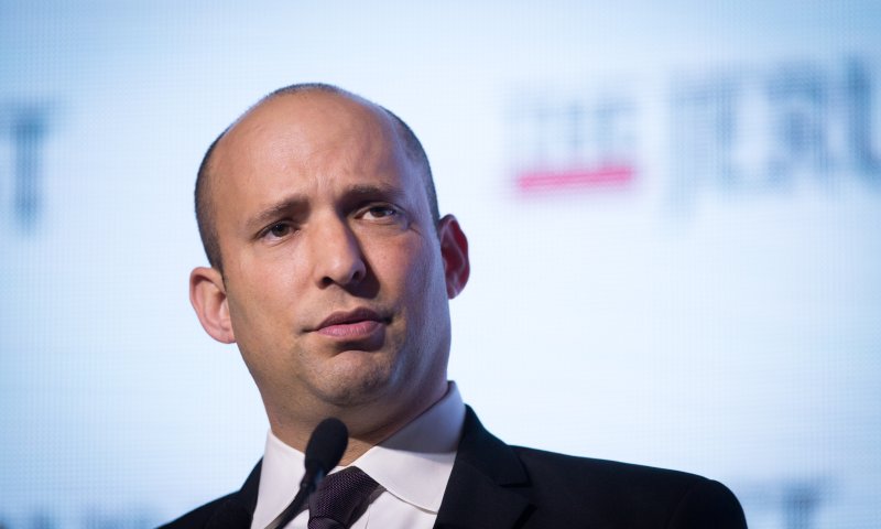 מלחמה מבית: תביעה אישית נגד בנט