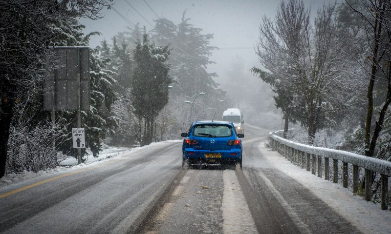 תתלבשו חם: הלילה יתחילו הגשמים. ביום ראשון שלג