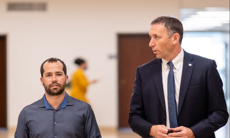 עזיבה נוספת בימינה: דוברו של כהנא מסיים את תפקידו