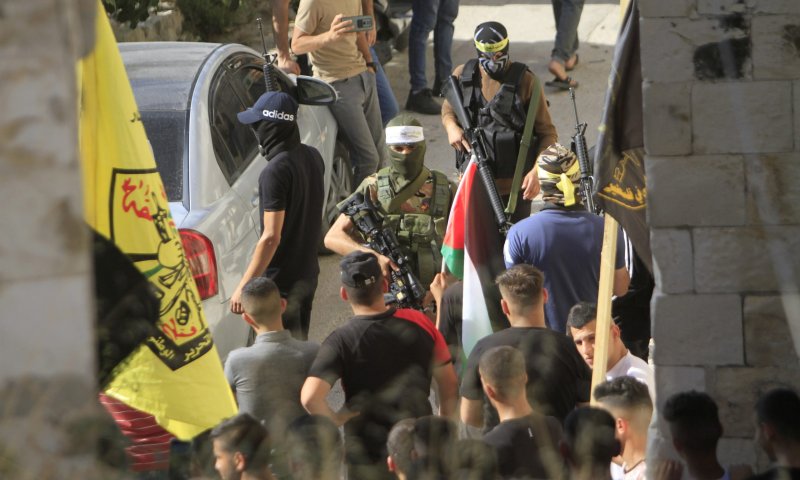 קצין במשטרה הפלסטינית ירה לעבר לוחמים וחוסל