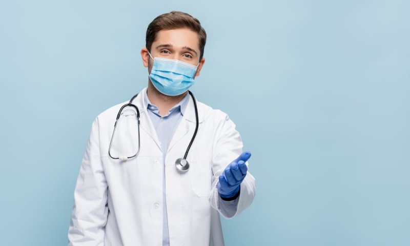 גרמניה: מאסר עולם לאישה שהתחזתה לרופאה