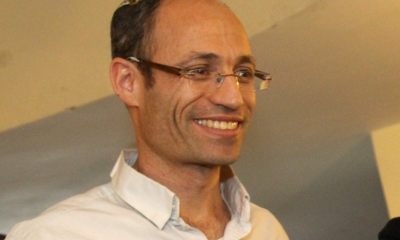 דוידי פרל הודיע על פרישה מתפקידו