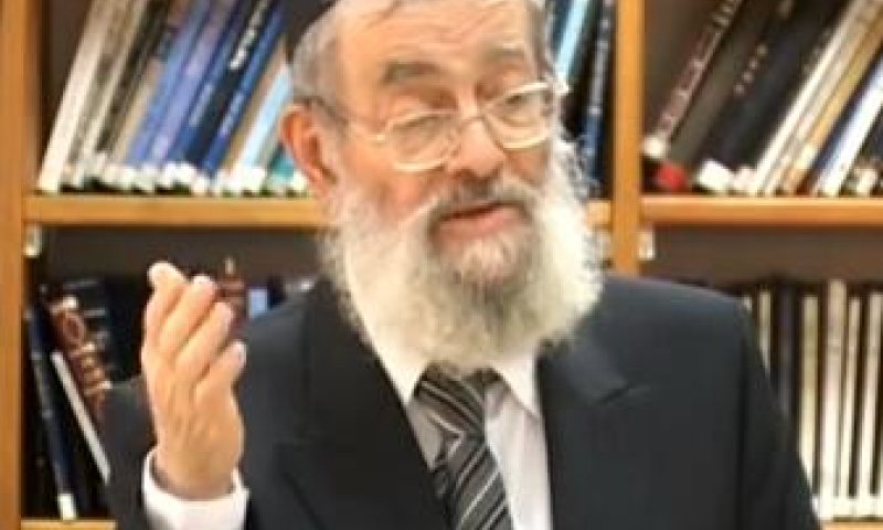 מי היית, הרב משה צוריאל?