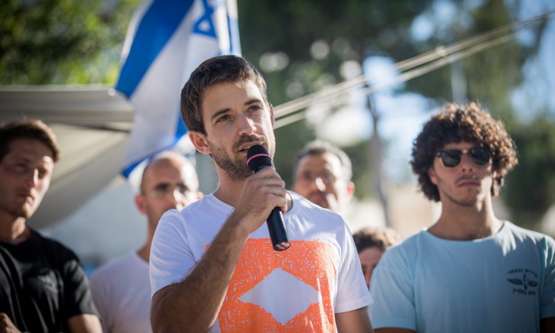 אחיו התאום של הדר גולדין: "הציבור הפסיק לסלוח"