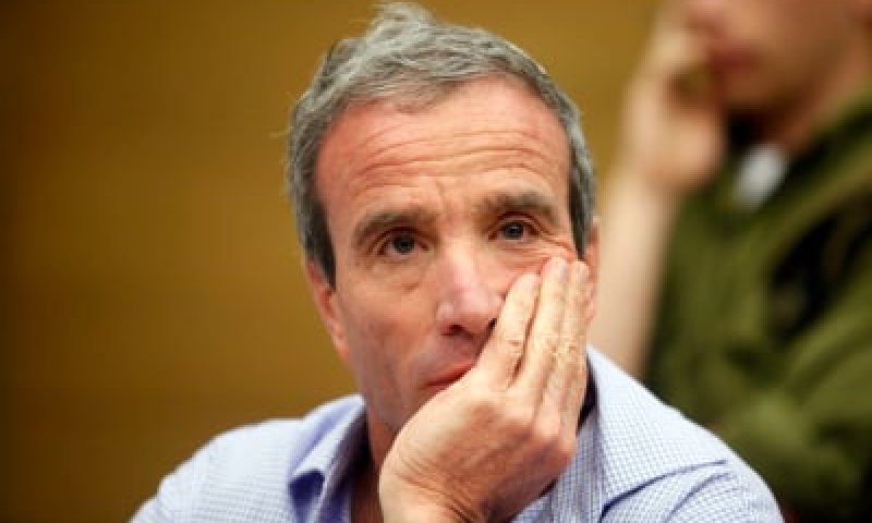 הבית היהודי מטילים וטו על 'חוק שטרן'; בקואליציה זועמים