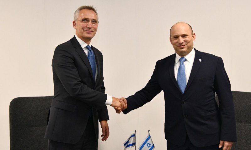 בנט סיים את פגישותיו, נפגש גם עם מזכ"ל נאט"ו