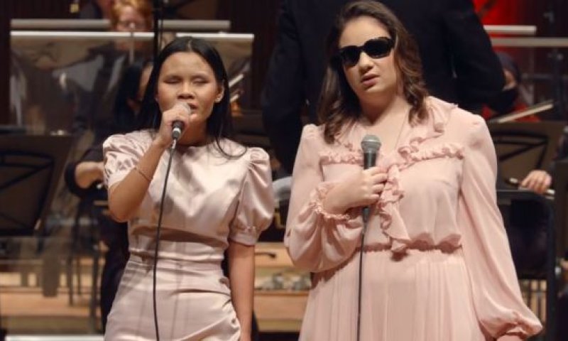 להקת שלוה ושירי מימון בביצוע משותף