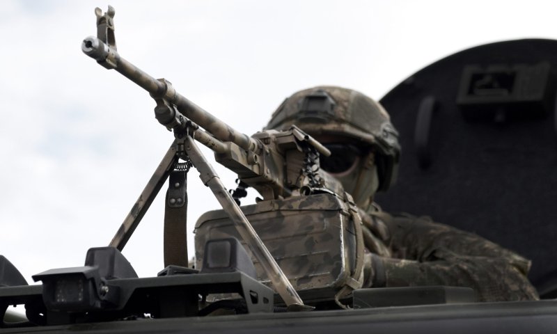 מלחמה חדשה: מאות אלפי פליטים בורחים לאחר פשיטה בגבול קונגו