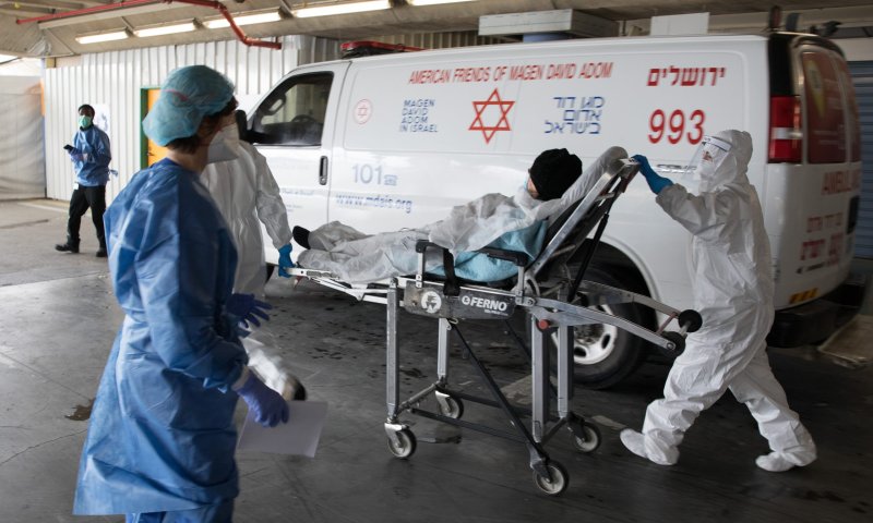 "עם הכינוי 'מלאכים בלבן' לא הולכים למכולת"