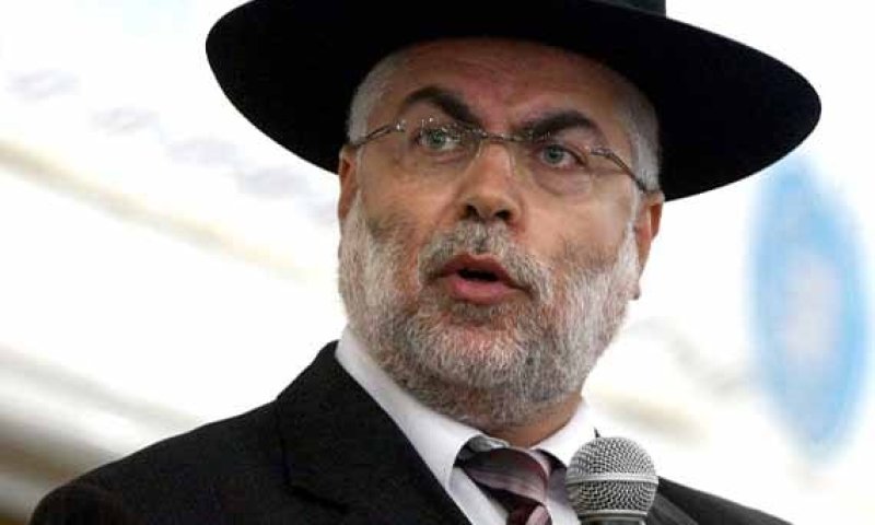 שלמה בניזרי לעיתונאי החרדי: "יש לך בעיה באמונה"