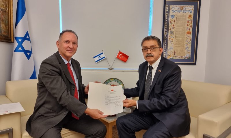 היחסים מתחממים: השגריר הטורקי חזר לישראל