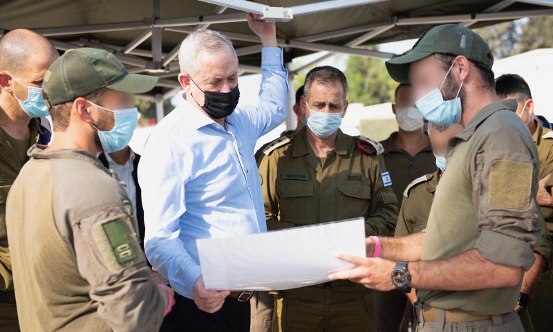 שר הביטחון והרמטכ"ל ביקרו בזרוע היבשה