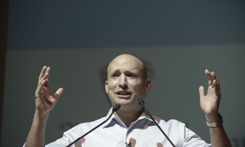 הלחץ מדבר: בנט שולף את נשק יום הדין