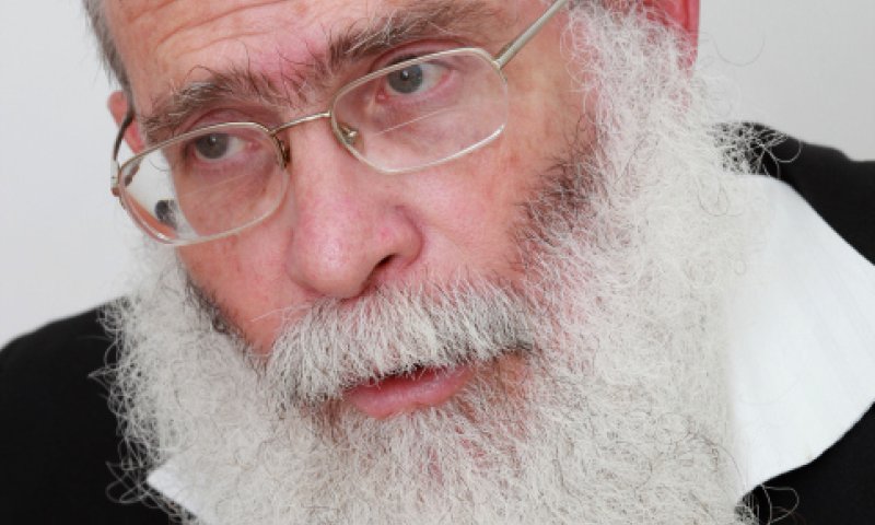 הרב אליקים לבנון הותקף על ידי מחבלים