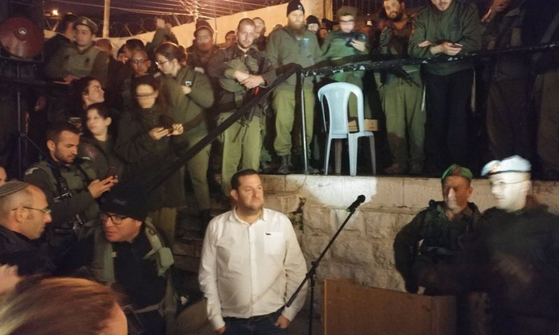 צפו: מסדר צבאי בקבר יוסף בשכם