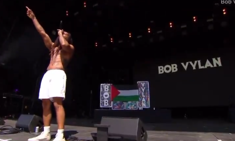 הרב הראשי במתקפה על ה-BBC: "שידור של שנאת יהודים נתעבת"