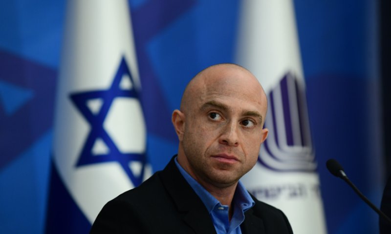 12 שנים אחרי שנפצע: התפקיד החדש של זיו שילון