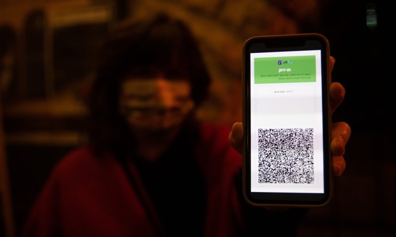 המשטרה עצרה חשוד בזיוף תעודות מתחסן ותו ירוק