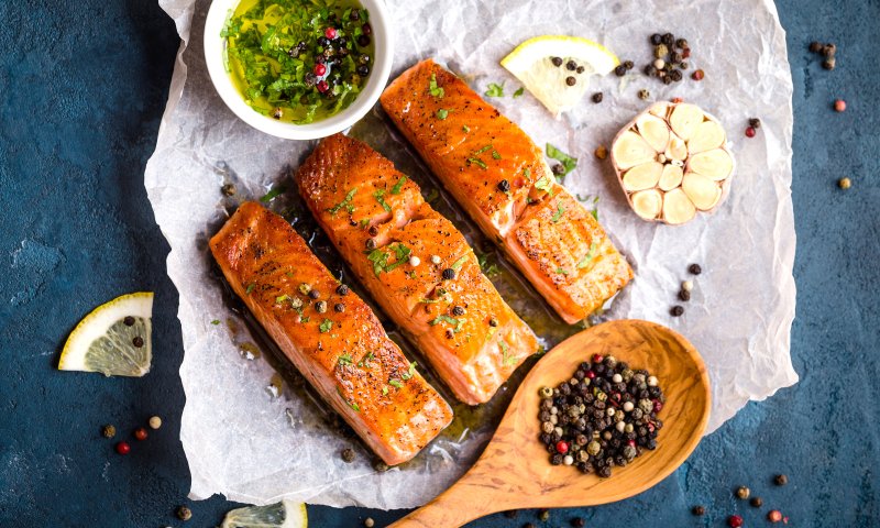 סורגים שבת: מתכון לסלמון שתשמחו להכין שוב ושוב