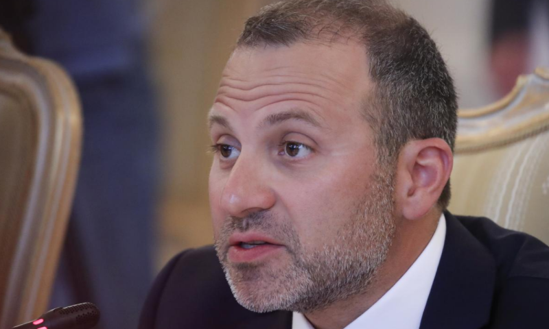 לבנון נגד נתניהו: "מפיץ שקרים ומחפש לתקוף"