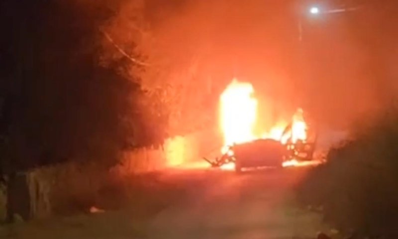 נשרף בלהבות: רכב הותקף מהאוויר בטול כרם