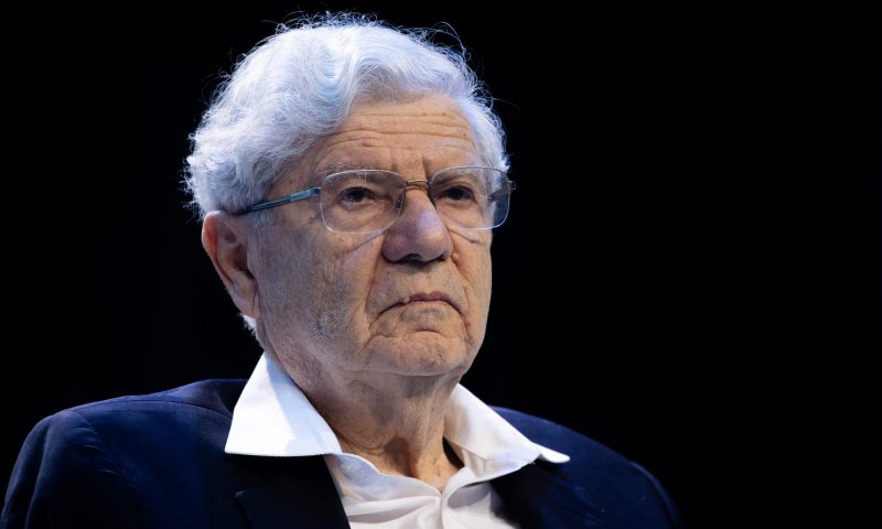 "אין מה לקחת ברצינות את אהרן ברק &ndash; הוא קשיש ולא רלוונטי"