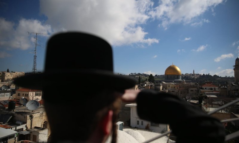 עיר עוטפת אור: גלריית פאר מהעיר העתיקה בירושלים