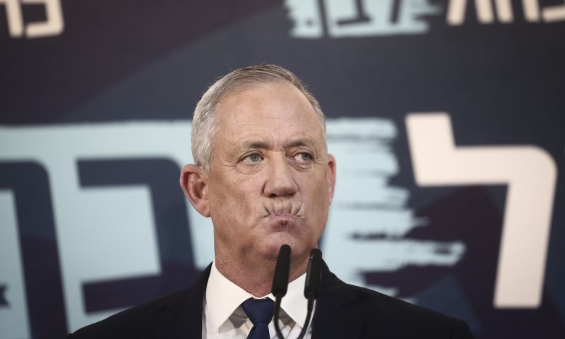 טעות קשה של גנץ: האשים את נתניהו ברצח רבין