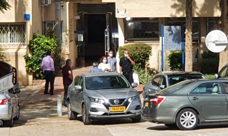 התובעת במשפט נתניהו נחקרה בחשד לעבירות בנייה