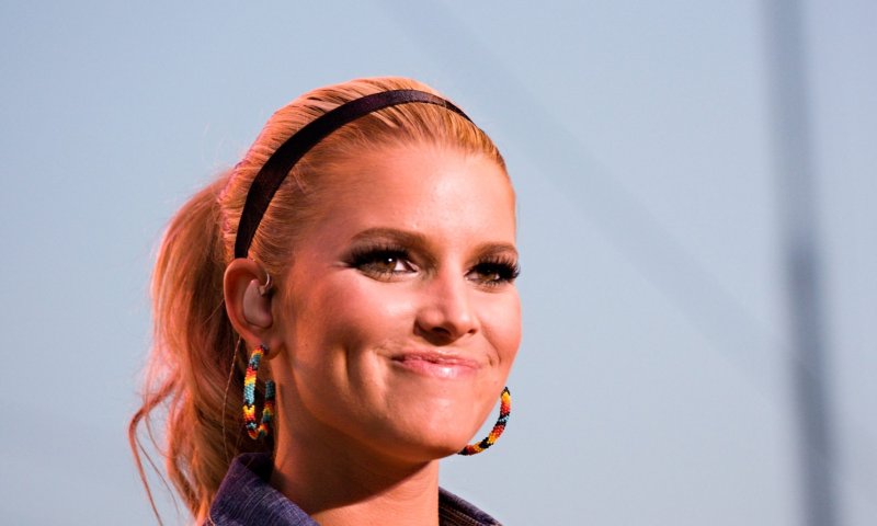 אסקפיזם: בתה בת ה-2 של שחקנית בכובע בשווי 950$