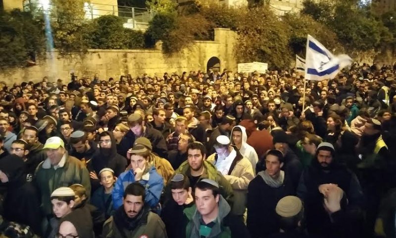 "לא יקום ולא יהיה משא ומתן על הזזת יהודים"