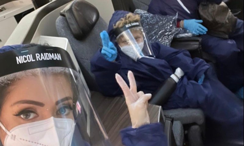ניקול ראידמן חוזרת לארץ: כל טיסה היא רולטה רוסית