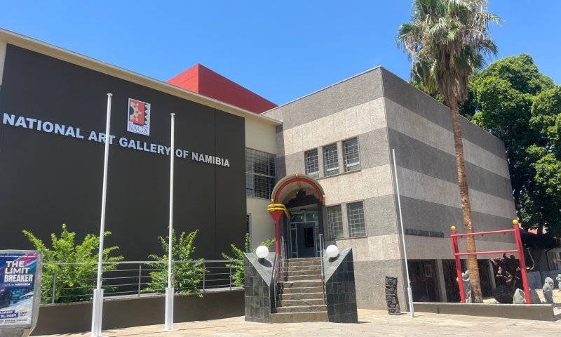 אחרי הסערה: "אדולף היטלר" שינה את שמו