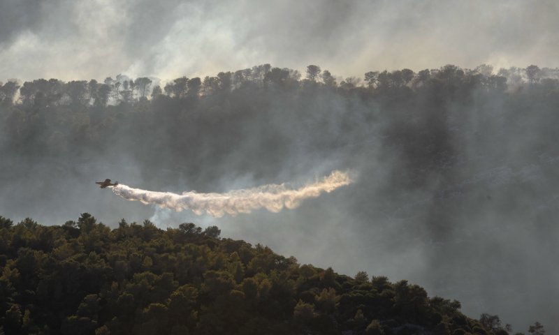 גל השריפות: "עלינו לפעול לסיוע אווירי בינלאומי"