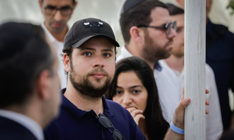 מזל טוב: יועצו הבכיר של ראש הממשלה נתניהו התארס