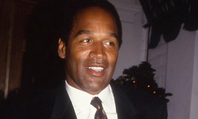 כוכב הפוטבול שזוכה מרצח: או ג'יי סימפסון מת בגיל 76