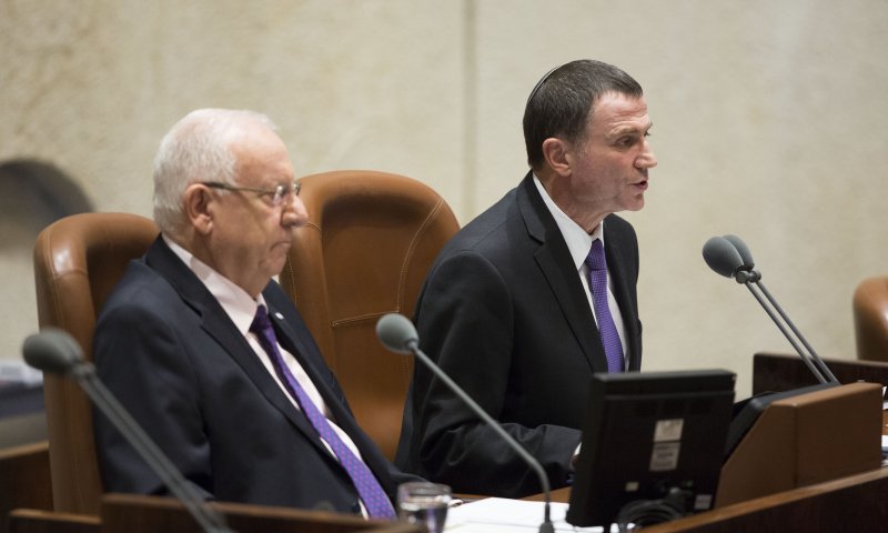 לא להפוך את יום הזיכרון לבמה לקידום דרך פוליטית