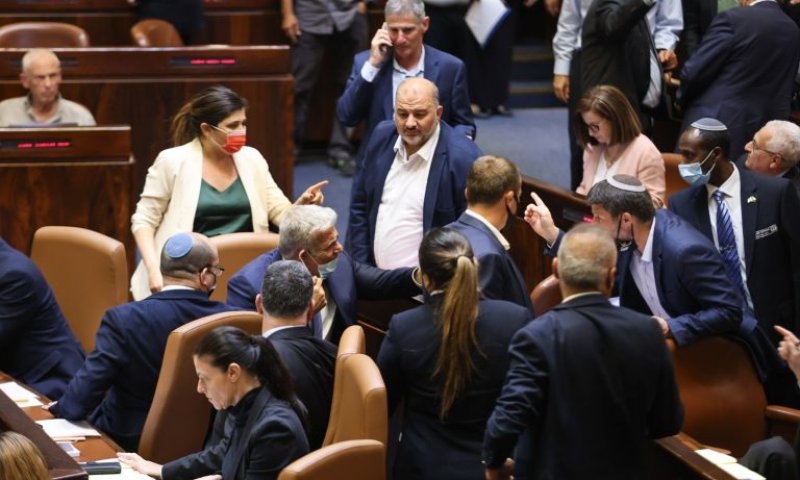 המשבר מחריף: לקואליציה אין רוב להעברת חוקים